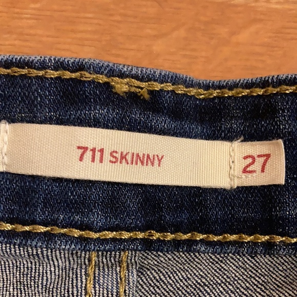 Levi Strauss 27 711 skinny blue jeans.Never worn. - Picture 2 of 4